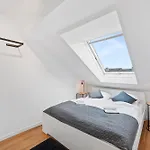 Backhome - Business&family - Parken, 3-zimmer, Smarttv, Balkon, Waschmaschine, Ruhige Stadtrand-lage, Netflix, 60qm, 24h Checkin 公寓 *