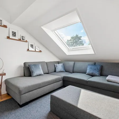 Backhome - Business&family - Parken, 3-zimmer, Smarttv, Balkon, Waschmaschine, Ruhige Stadtrand-lage, Netflix, 60qm, 24h Checkin Apartament Ludwigsburg