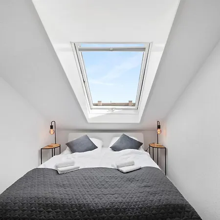 Backhome - Business&family - Parken, 3-zimmer, Smarttv, Balkon, Waschmaschine, Ruhige Stadtrand-lage, Netflix, 60qm, 24h Checkin * Ludwigsburg