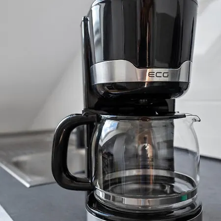 Backhome - Business&family - Parken, 3-zimmer, Smarttv, Balkon, Waschmaschine, Ruhige Stadtrand-lage, Netflix, 60qm, 24h Checkin