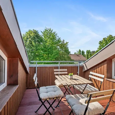 Apartment Backhome - Business&family - Parken, 3-zimmer, Smarttv, Balkon, Waschmaschine, Ruhige Stadtrand-lage, Netflix, 60qm, 24h Checkin