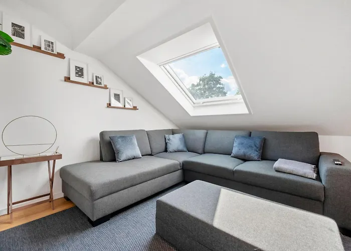 Backhome - Business&family - Parken, 3-zimmer, Smarttv, Balkon, Waschmaschine, Ruhige Stadtrand-lage, Netflix, 60qm, 24h Checkin Apartament Ludwigsburg