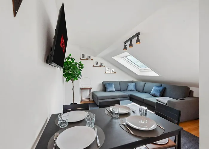 Backhome - Business&family - Parken, 3-zimmer, Smarttv, Balkon, Waschmaschine, Ruhige Stadtrand-lage, Netflix, 60qm, 24h Checkin *