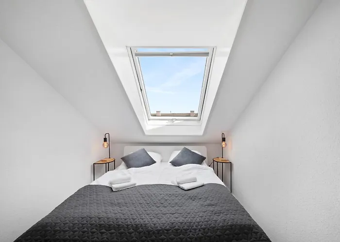 Backhome - Business&family - Parken, 3-zimmer, Smarttv, Balkon, Waschmaschine, Ruhige Stadtrand-lage, Netflix, 60qm, 24h Checkin * Ludwigsburg