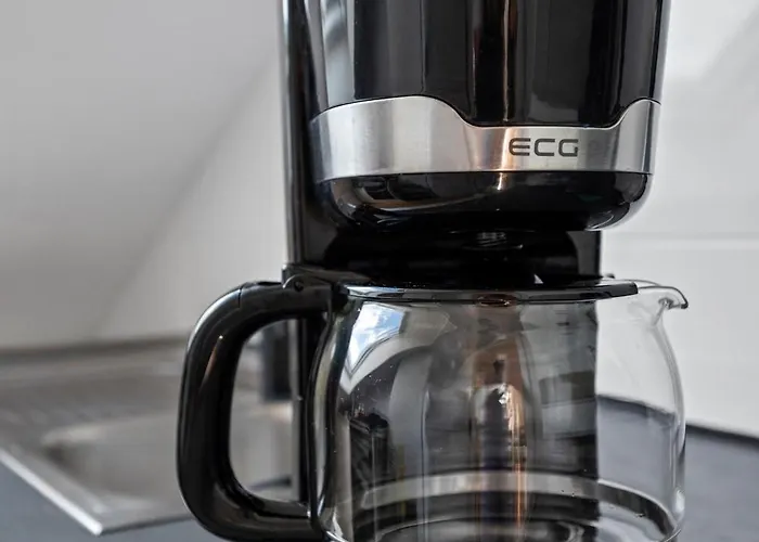 Backhome - Business&family - Parken, 3-zimmer, Smarttv, Balkon, Waschmaschine, Ruhige Stadtrand-lage, Netflix, 60qm, 24h Checkin